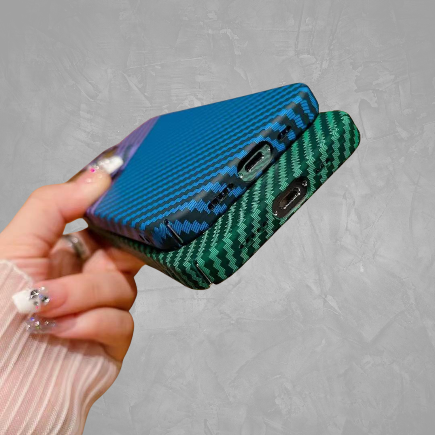 Ultra-Slim Magnetic Carbon Fiber iPhone Case with Leather Finish & Shockproof Protection – Jade - Image 6